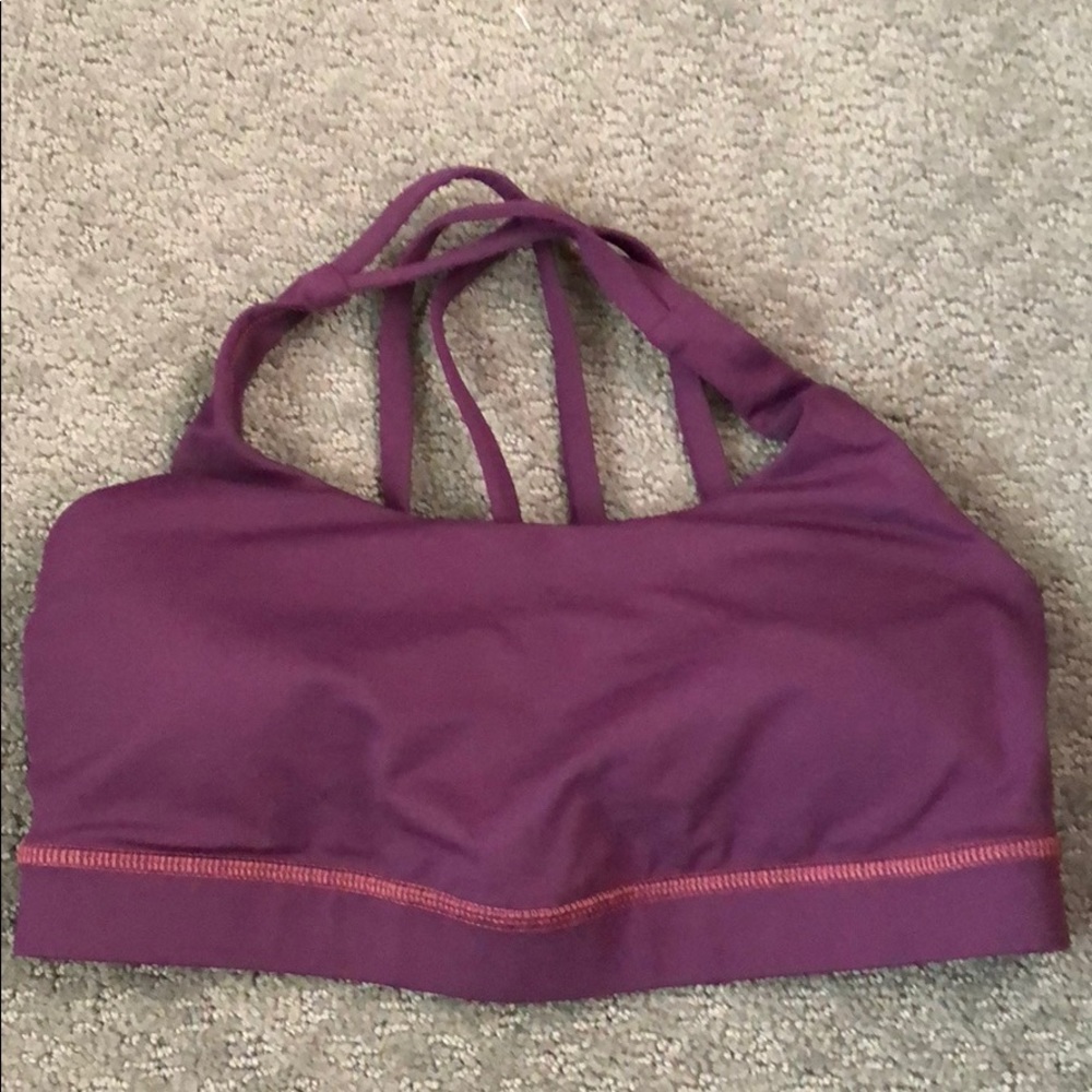 Lululemon sports bra